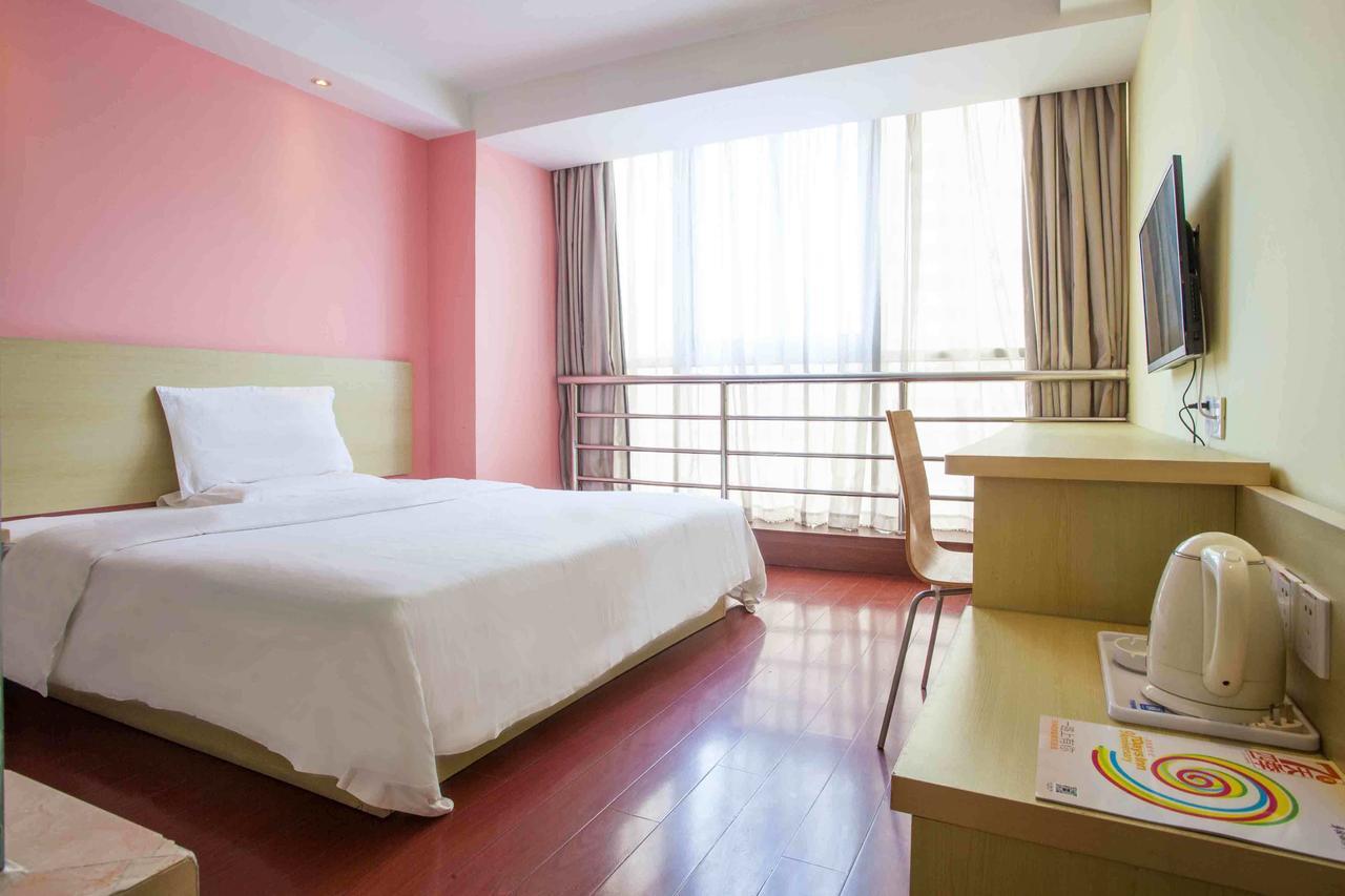 7Days Inn Shanghai Yichuan Road Exterior foto